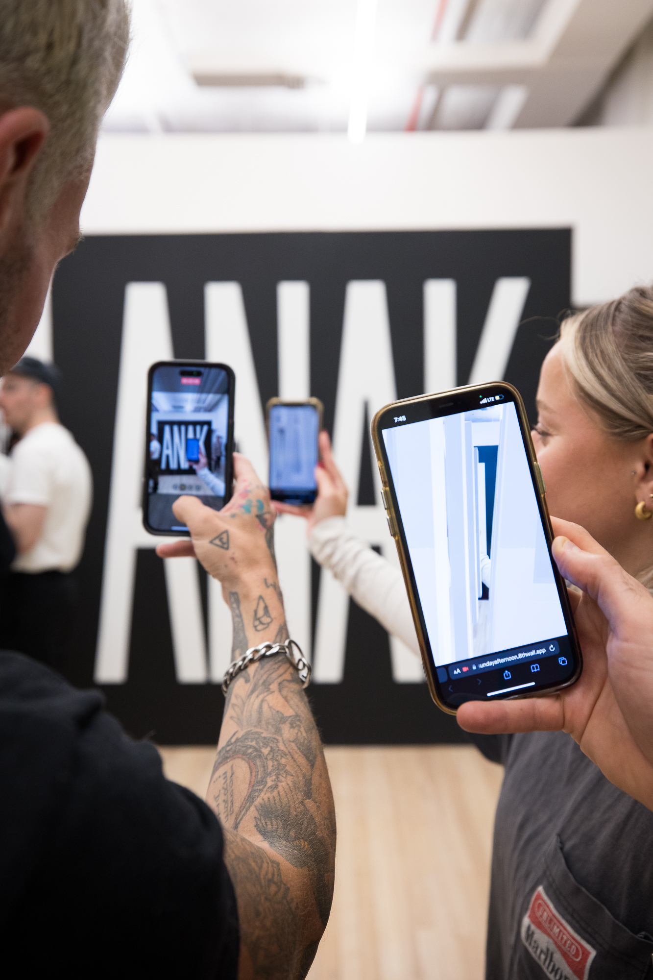 HumanResponse 12 AugmentedReality v2